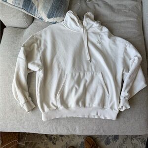 Alo Cream Minimalist Hoodie with Subtle Embroidery